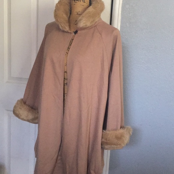 NEW cape flare faux fur poncho Style - Picture 1 of 12